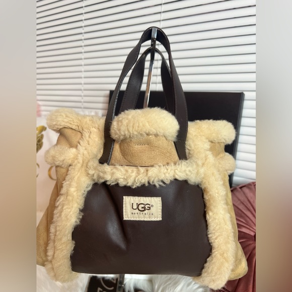 UGG Purse - Picture 3 of 17